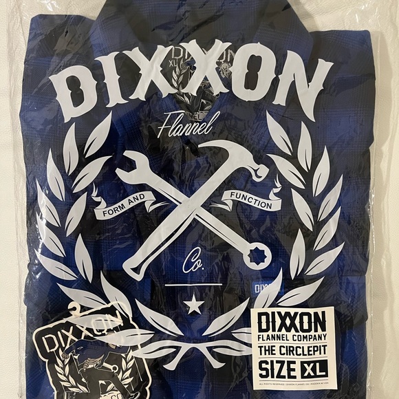 Like, heart, love and comment this to be notified when I go live - Picture 14 of 16